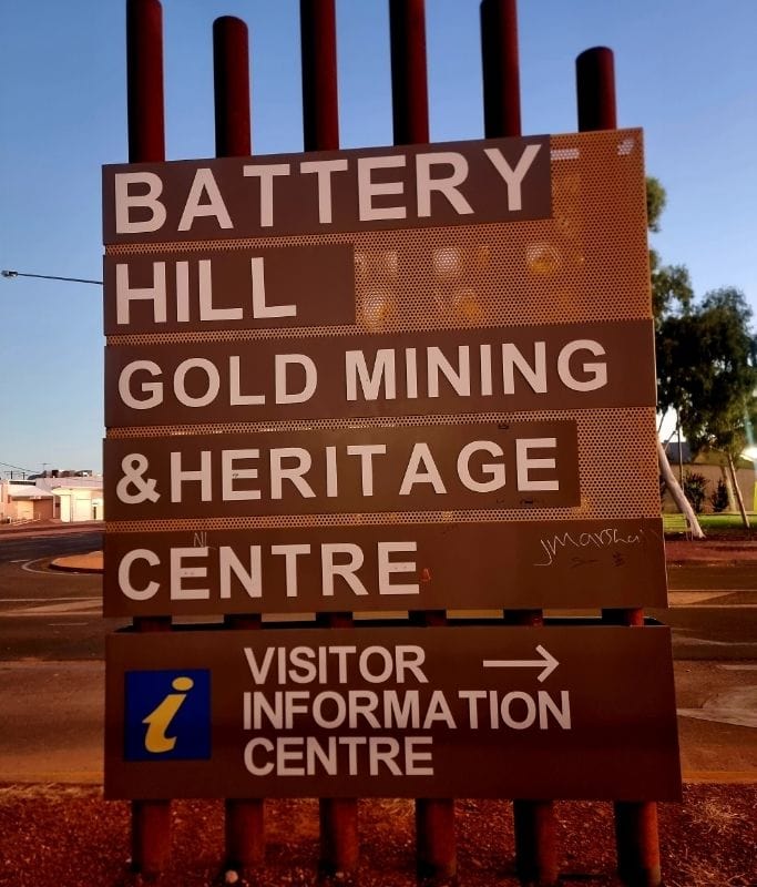 picture supporting post as it identifies how to get to the major tourist attraction in Tennant Creek