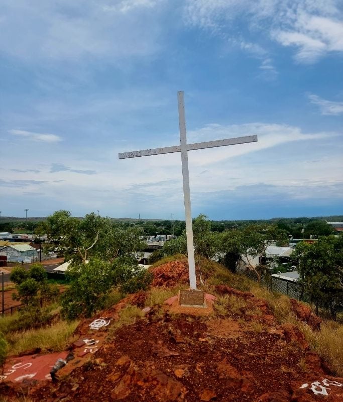 supporting picture overlooking Tennant Creek