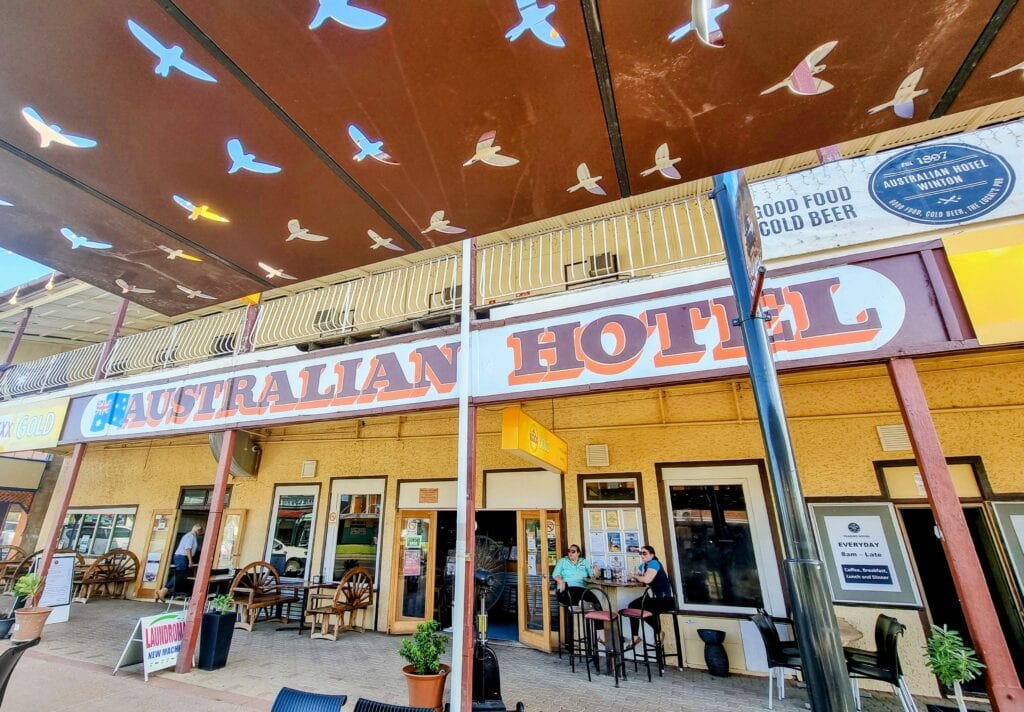 The Australia hotel great spot for dinner. 